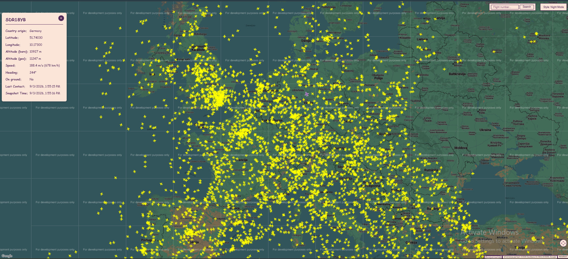 Mini Flight Radar map showing aircraft data